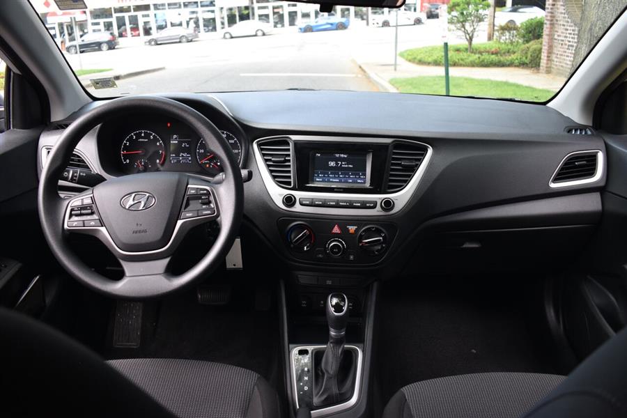 2021 Hyundai Accent SE 4dr Sedan 6M, available for sale in Great Neck, New York | Camy Cars. Great Neck, New York 2021 Hyundai Accent SE 4dr Sedan 6M, available for sale in Great Neck, New York | Camy Cars. Great Neck, New York