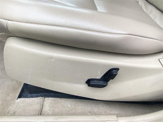 2010 Mercedes-benz Glk GLK 350, available for sale in Stratford, Connecticut | Wiz Leasing Inc. Stratford, Connecticut 2010 Mercedes-benz Glk GLK 350, available for sale in Stratford, Connecticut | Wiz Leasing Inc. Stratford, Connecticut