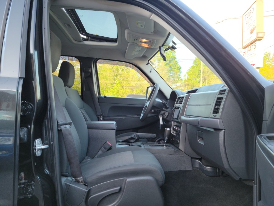 2009 Jeep Liberty 4WD 4dr Sport W/Sunroof, available for sale in East Windsor, Connecticut | Toro Auto. East Windsor, Connecticut 2009 Jeep Liberty 4WD 4dr Sport W/Sunroof, available for sale in East Windsor, Connecticut | Toro Auto. East Windsor, Connecticut
