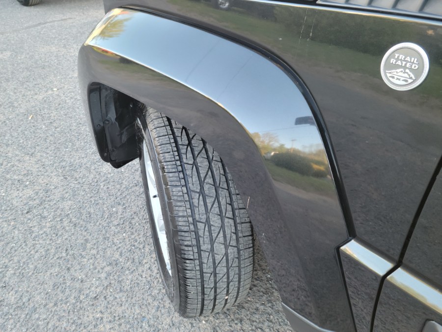 2009 Jeep Liberty 4WD 4dr Sport W/Sunroof, available for sale in East Windsor, Connecticut | Toro Auto. East Windsor, Connecticut 2009 Jeep Liberty 4WD 4dr Sport W/Sunroof, available for sale in East Windsor, Connecticut | Toro Auto. East Windsor, Connecticut