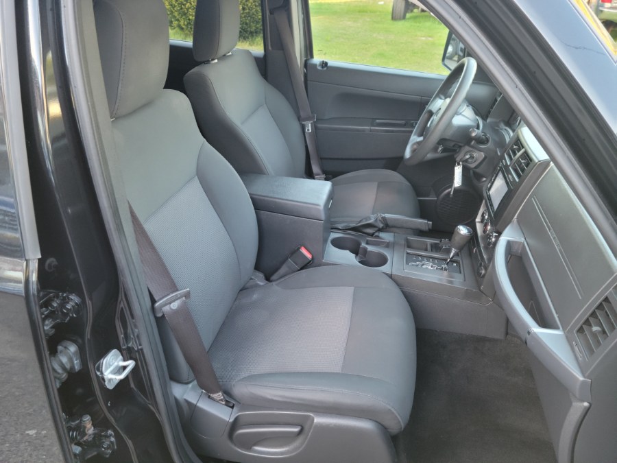 2009 Jeep Liberty 4WD 4dr Sport W/Sunroof, available for sale in East Windsor, Connecticut | Toro Auto. East Windsor, Connecticut 2009 Jeep Liberty 4WD 4dr Sport W/Sunroof, available for sale in East Windsor, Connecticut | Toro Auto. East Windsor, Connecticut