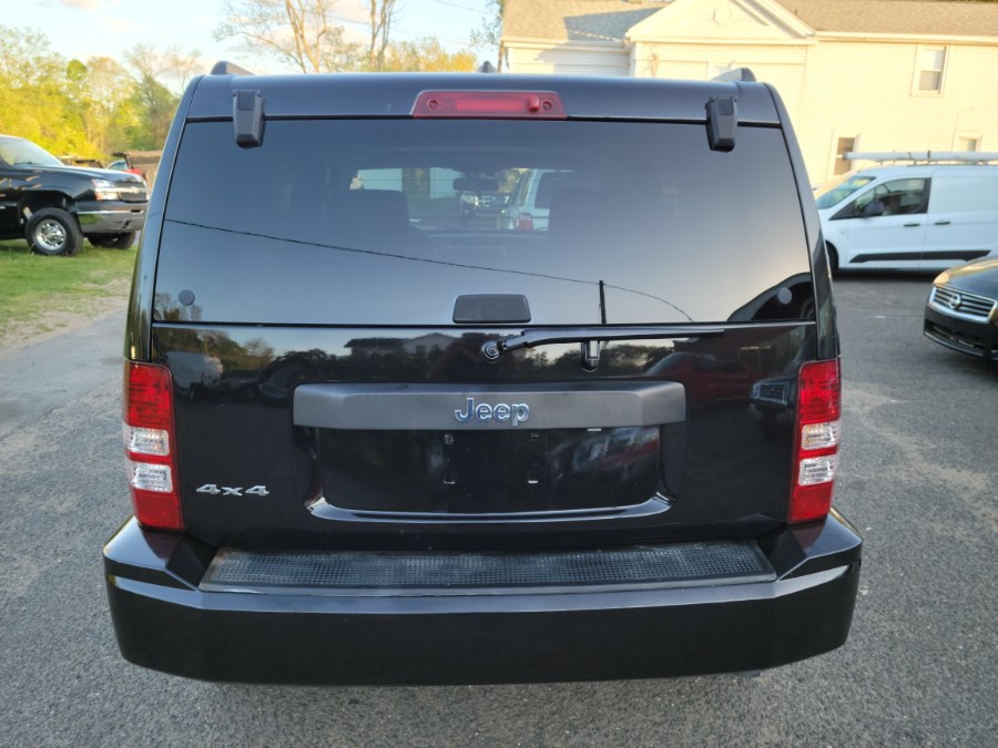 2009 Jeep Liberty 4WD 4dr Sport W/Sunroof, available for sale in East Windsor, Connecticut | Toro Auto. East Windsor, Connecticut 2009 Jeep Liberty 4WD 4dr Sport W/Sunroof, available for sale in East Windsor, Connecticut | Toro Auto. East Windsor, Connecticut