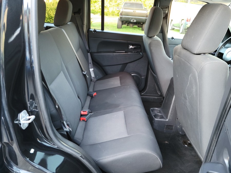2009 Jeep Liberty 4WD 4dr Sport W/Sunroof, available for sale in East Windsor, Connecticut | Toro Auto. East Windsor, Connecticut 2009 Jeep Liberty 4WD 4dr Sport W/Sunroof, available for sale in East Windsor, Connecticut | Toro Auto. East Windsor, Connecticut