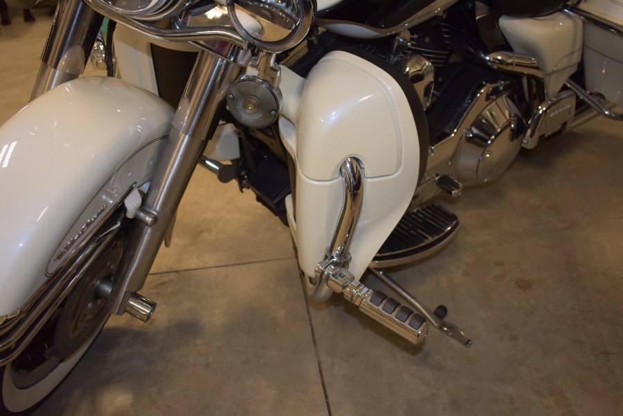 Used Harley Davidson Ultra Classic Custom 2005 | Showcase of Cycles. Plainfield, Illinois