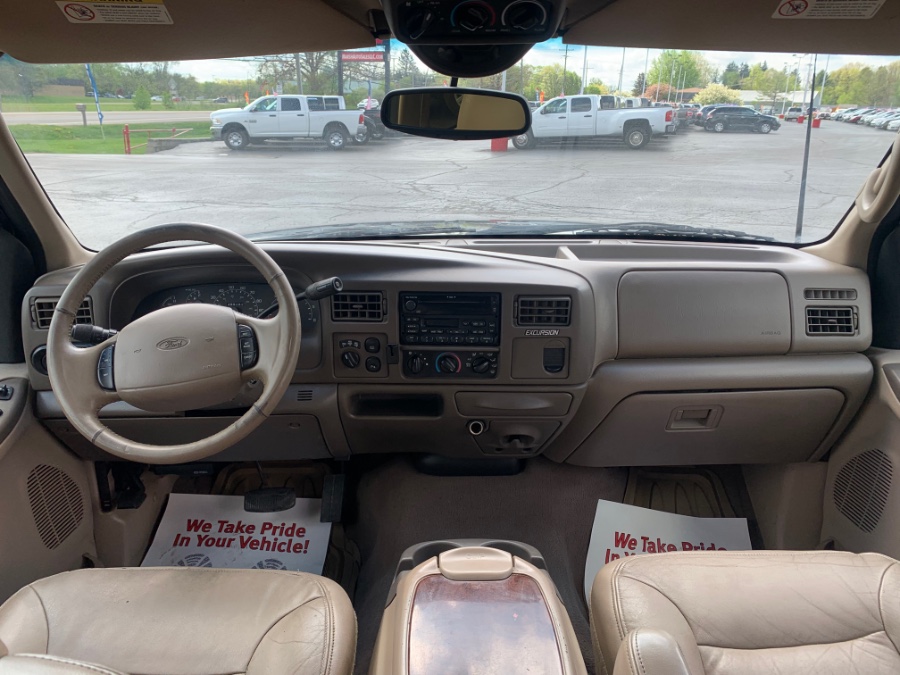 Used Ford Excursion 137" WB Limited 4WD 2001 | Marsh Auto Sales LLC. Ortonville, Michigan Used Ford Excursion 137" WB Limited 4WD 2001 | Marsh Auto Sales LLC. Ortonville, Michigan