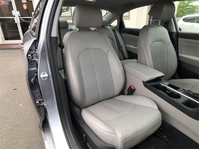 Used Hyundai Sonata Limited 2017 | Prestige Auto Cars LLC. New Britain, Connecticut Used Hyundai Sonata Limited 2017 | Prestige Auto Cars LLC. New Britain, Connecticut