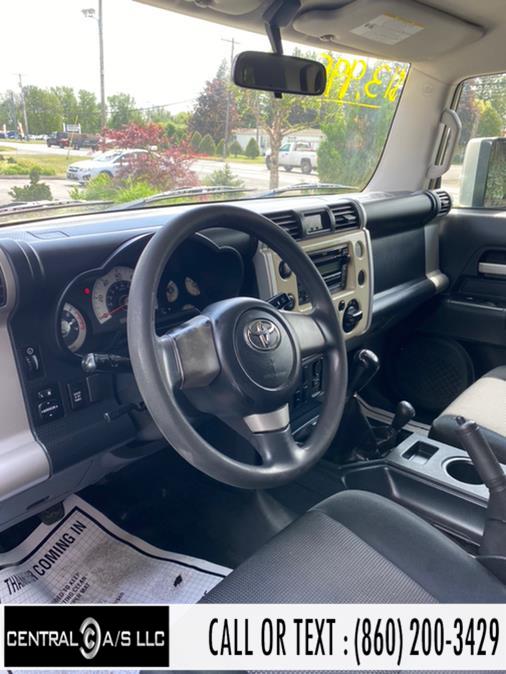 Used Toyota FJ Cruiser 4WD 4dr Man 2008 | Central A/S LLC. East Windsor, Connecticut Used Toyota FJ Cruiser 4WD 4dr Man 2008 | Central A/S LLC. East Windsor, Connecticut