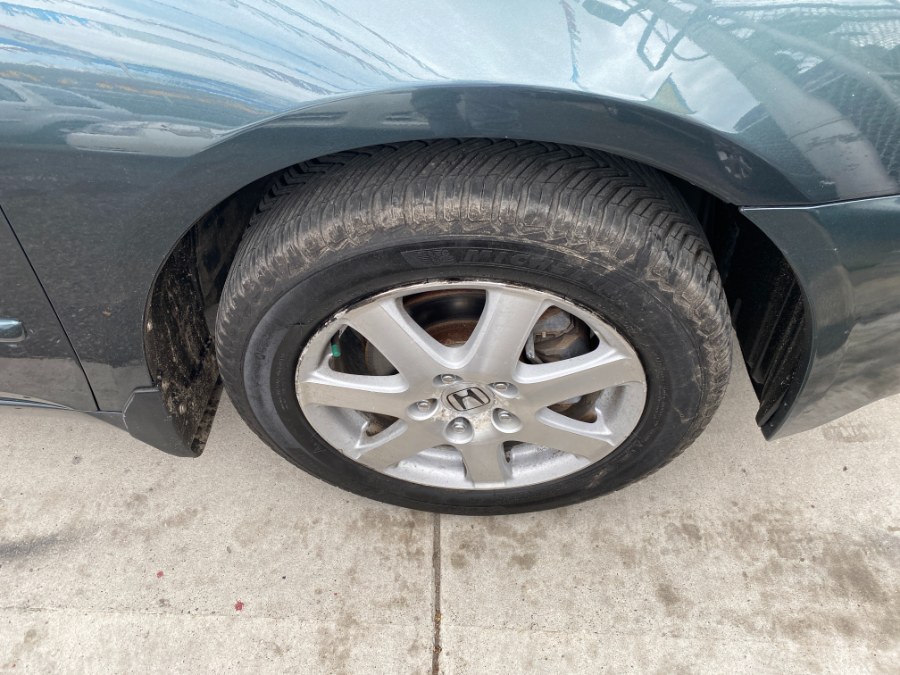 2005 Honda Accord Sdn EX-L V6 AT, available for sale in Middle Village, New York | Middle Village Motors . Middle Village, New York 2005 Honda Accord Sdn EX-L V6 AT, available for sale in Middle Village, New York | Middle Village Motors . Middle Village, New York