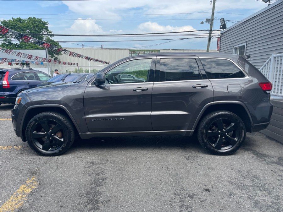 Used Jeep Grand Cherokee 4WD 4dr Laredo Altitude 2015 | DZ Automall. Paterson, New Jersey