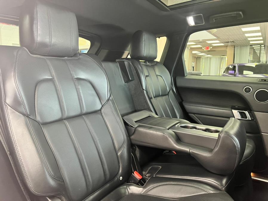 2015 Land Rover Range Rover Sport 4WD 4dr HSE, available for sale in Massapequa Park, New York | Power Motors East. Massapequa Park, New York 2015 Land Rover Range Rover Sport 4WD 4dr HSE, available for sale in Massapequa Park, New York | Power Motors East. Massapequa Park, New York