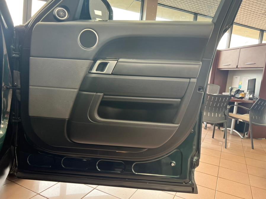 2015 Land Rover Range Rover Sport 4WD 4dr HSE, available for sale in Massapequa Park, New York | Power Motors East. Massapequa Park, New York 2015 Land Rover Range Rover Sport 4WD 4dr HSE, available for sale in Massapequa Park, New York | Power Motors East. Massapequa Park, New York