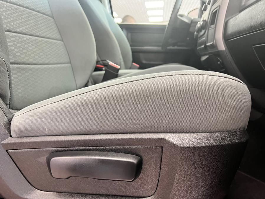 Used Ram 1500 Express 4x4 Crew Cab 5''7" Box 2018 | Power Motors East. Massapequa Park, New York Used Ram 1500 Express 4x4 Crew Cab 5''7" Box 2018 | Power Motors East. Massapequa Park, New York