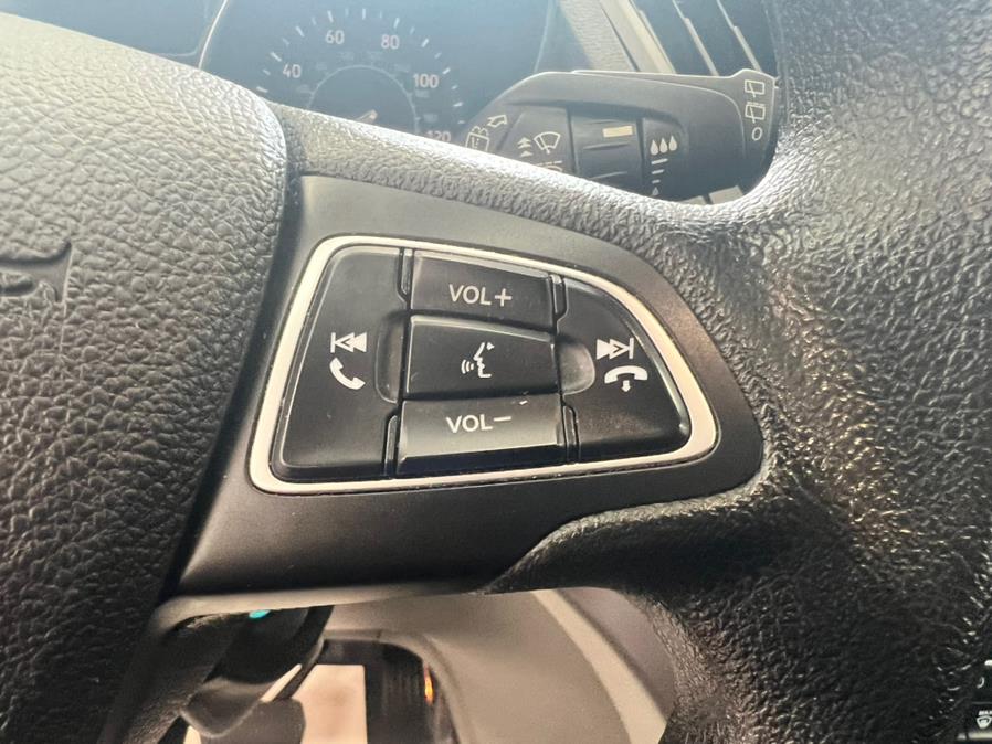 2018 Ford Escape SE 4WD, available for sale in Massapequa Park, New York | Power Motors East. Massapequa Park, New York 2018 Ford Escape SE 4WD, available for sale in Massapequa Park, New York | Power Motors East. Massapequa Park, New York