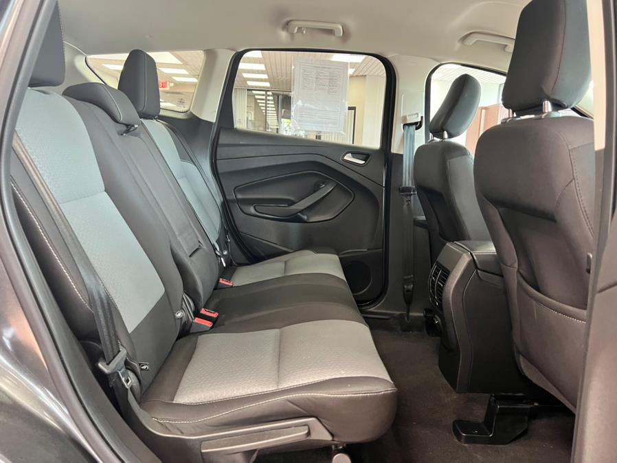2018 Ford Escape SE 4WD, available for sale in Massapequa Park, New York | Power Motors East. Massapequa Park, New York 2018 Ford Escape SE 4WD, available for sale in Massapequa Park, New York | Power Motors East. Massapequa Park, New York