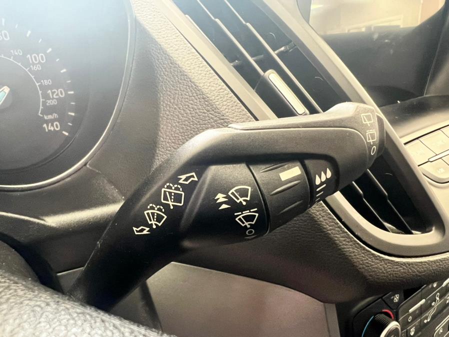 2018 Ford Escape SE 4WD, available for sale in Massapequa Park, New York | Power Motors East. Massapequa Park, New York 2018 Ford Escape SE 4WD, available for sale in Massapequa Park, New York | Power Motors East. Massapequa Park, New York