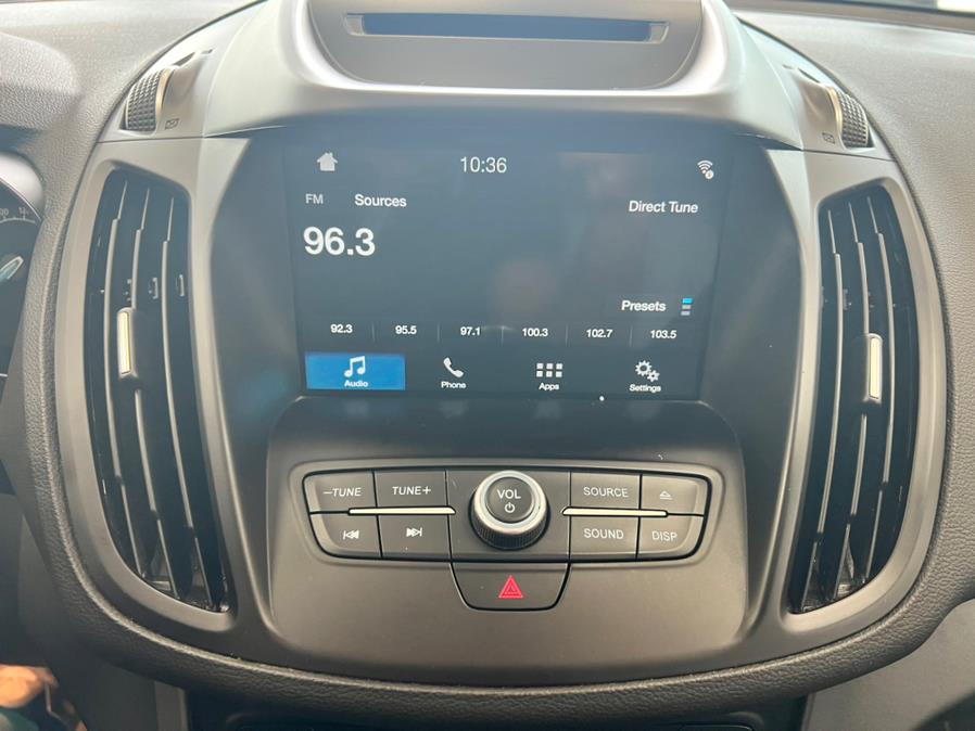 2018 Ford Escape SE 4WD, available for sale in Massapequa Park, New York | Power Motors East. Massapequa Park, New York 2018 Ford Escape SE 4WD, available for sale in Massapequa Park, New York | Power Motors East. Massapequa Park, New York