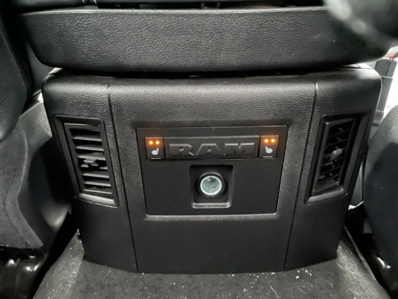 Used Ram 1500 4WD Crew Cab 140.5" Limited 2016 | Car Valley Group. Jersey City, New Jersey Used Ram 1500 4WD Crew Cab 140.5" Limited 2016 | Car Valley Group. Jersey City, New Jersey