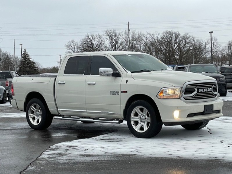 Used Ram 1500 4WD Crew Cab 140.5" Limited 2016 | Car Valley Group. Jersey City, New Jersey Used Ram 1500 4WD Crew Cab 140.5" Limited 2016 | Car Valley Group. Jersey City, New Jersey