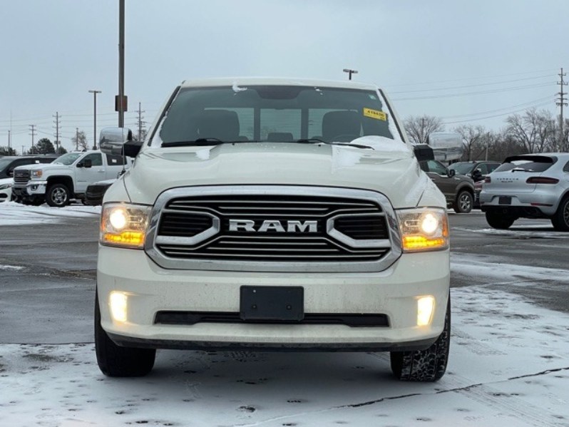 Used Ram 1500 4WD Crew Cab 140.5" Limited 2016 | Car Valley Group. Jersey City, New Jersey