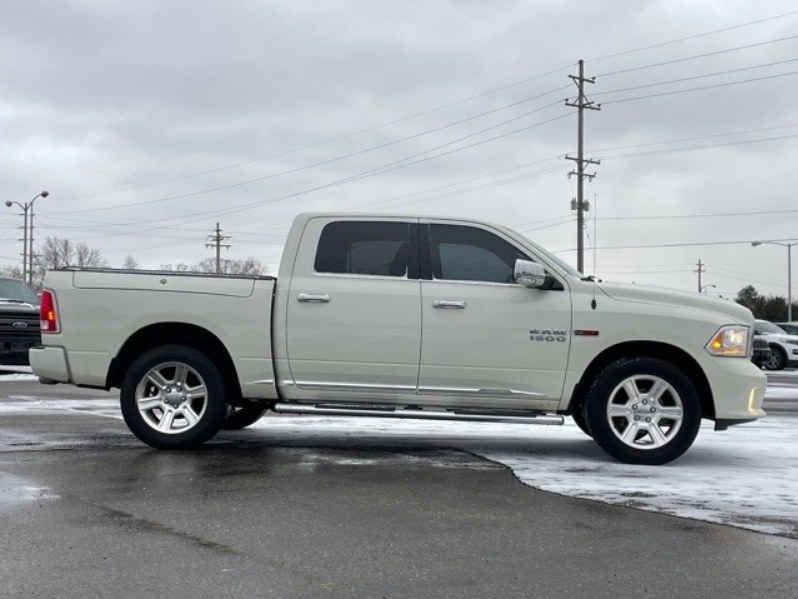 Used Ram 1500 4WD Crew Cab 140.5" Limited 2016 | Car Valley Group. Jersey City, New Jersey Used Ram 1500 4WD Crew Cab 140.5" Limited 2016 | Car Valley Group. Jersey City, New Jersey