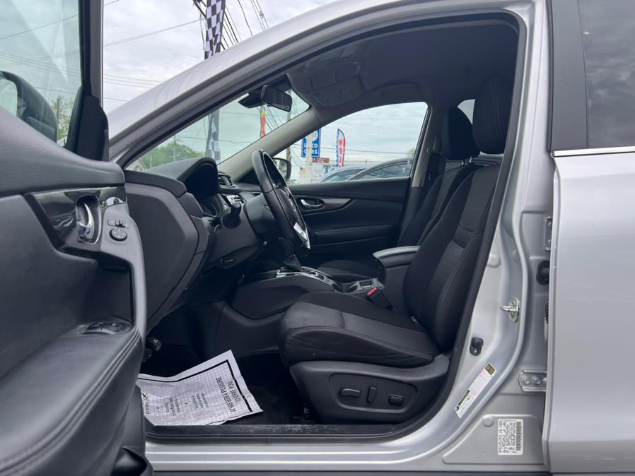 2020 Nissan Rogue AWD SV, available for sale in Linden, New Jersey | Champion Auto Sales. Linden, New Jersey 2020 Nissan Rogue AWD SV, available for sale in Linden, New Jersey | Champion Auto Sales. Linden, New Jersey