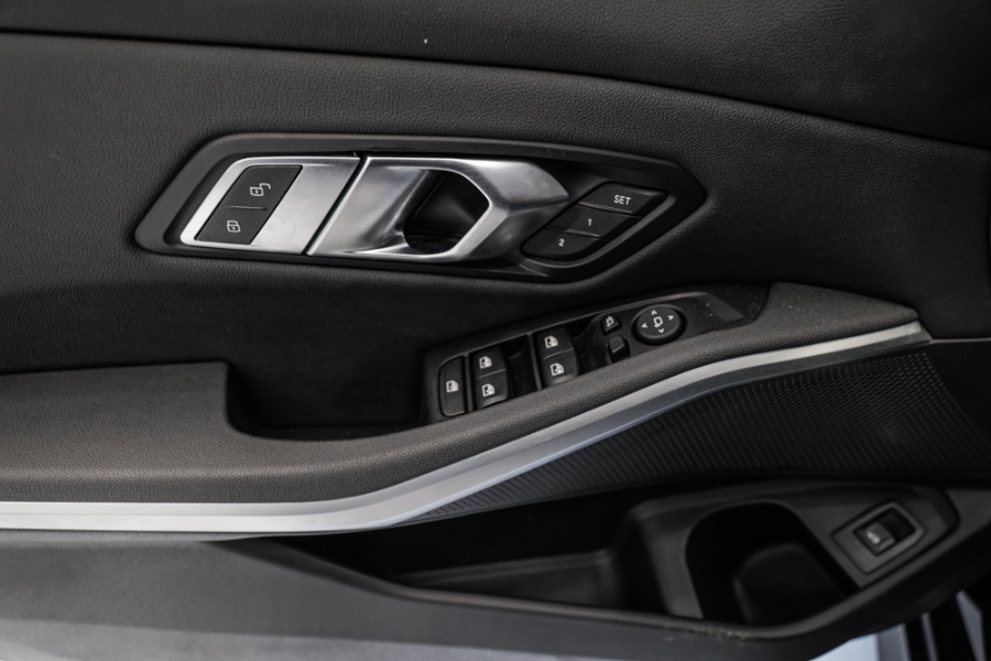 Used BMW 3 Series 330i xDrive Sedan North America 2020 | 26 Motors Long Island. ELMONT, New York Used BMW 3 Series 330i xDrive Sedan North America 2020 | 26 Motors Long Island. ELMONT, New York