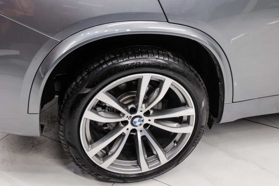 2018 BMW X5 xDrive35i Sports Activity Vehicle, available for sale in ELMONT, New York | 26 Motors Long Island. ELMONT, New York 2018 BMW X5 xDrive35i Sports Activity Vehicle, available for sale in ELMONT, New York | 26 Motors Long Island. ELMONT, New York