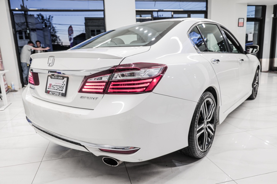 Used Honda Accord Sedan Sport CVT 2017 | 26 Motors Long Island. ELMONT, New York Used Honda Accord Sedan Sport CVT 2017 | 26 Motors Long Island. ELMONT, New York