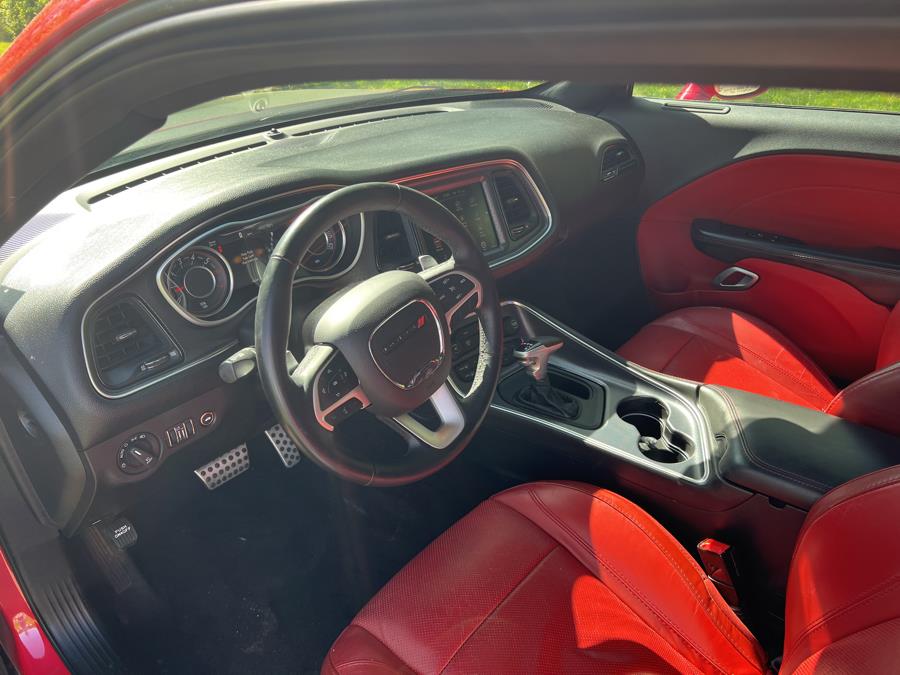 Used Dodge Challenger 2dr Cpe R/T Plus Shaker 2015 | Tony's Auto Sales. Waterbury, Connecticut Used Dodge Challenger 2dr Cpe R/T Plus Shaker 2015 | Tony's Auto Sales. Waterbury, Connecticut
