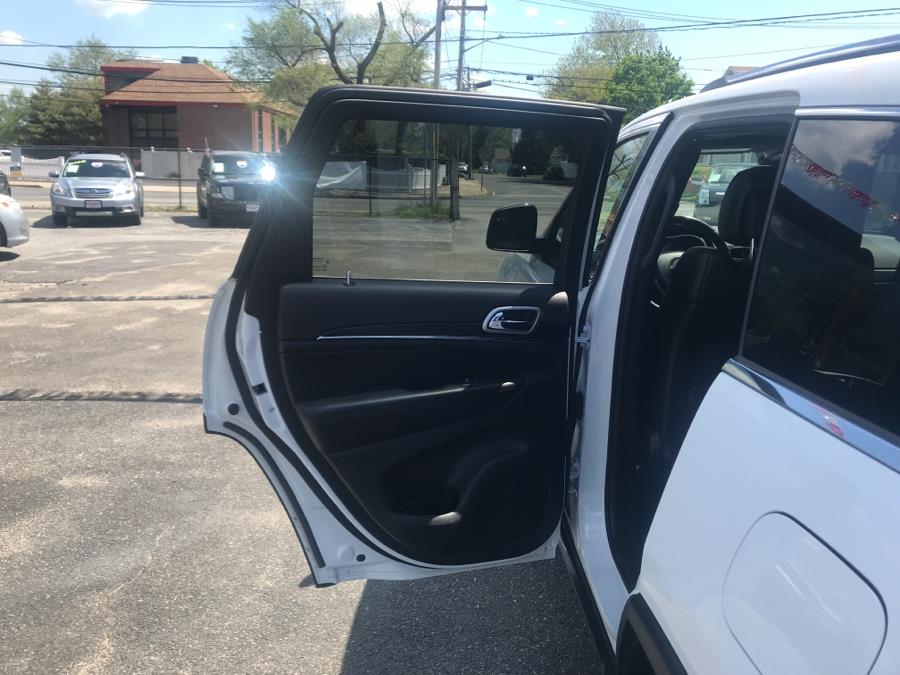 Used Jeep Grand Cherokee Limited 4x4 2019 | Rite Cars, Inc. Lindenhurst, New York