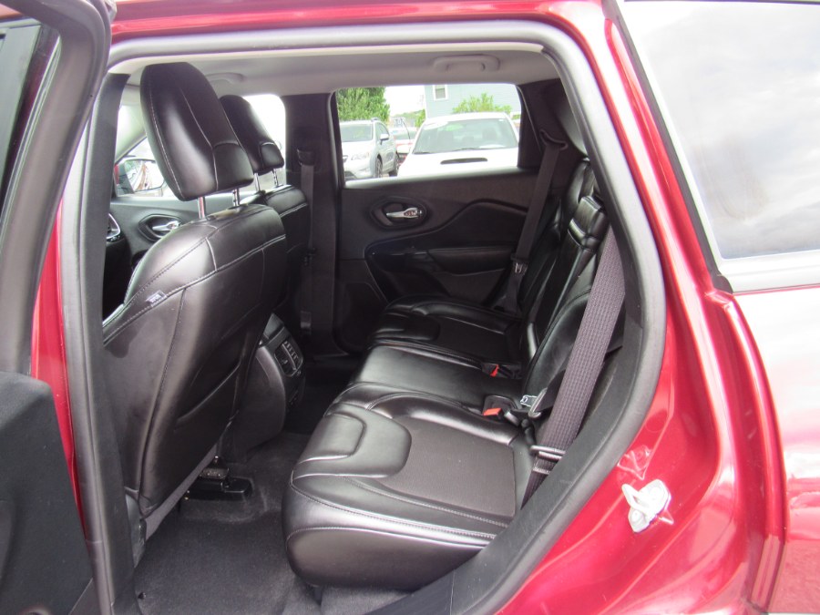 2019 Jeep Cherokee Latitude Plus, available for sale in Worcester, Massachusetts | Hilario's Auto Sales Inc.. Worcester, Massachusetts 2019 Jeep Cherokee Latitude Plus, available for sale in Worcester, Massachusetts | Hilario's Auto Sales Inc.. Worcester, Massachusetts