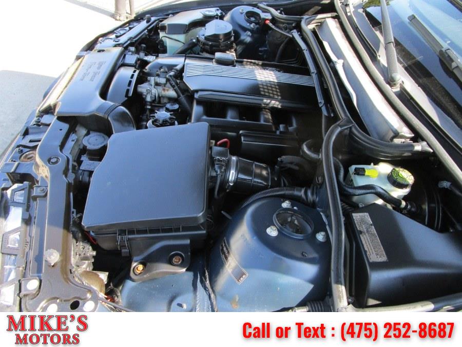 Used BMW 3 Series 325xi 4dr Sdn AWD 2004 | Mike's Motors LLC. Stratford, Connecticut Used BMW 3 Series 325xi 4dr Sdn AWD 2004 | Mike's Motors LLC. Stratford, Connecticut