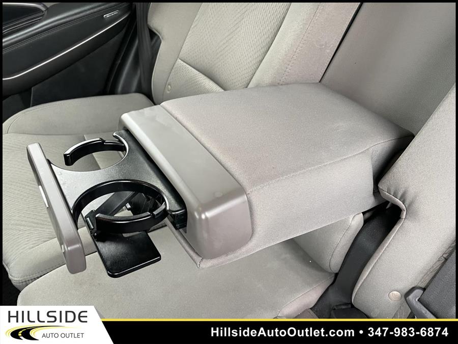 Used Hyundai Santa Fe Sport 2.4 Base 2017 | Hillside Auto Outlet. Jamaica, New York Used Hyundai Santa Fe Sport 2.4 Base 2017 | Hillside Auto Outlet. Jamaica, New York