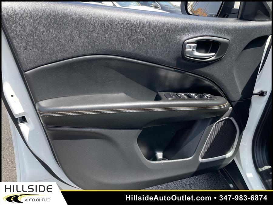Used Jeep Compass Latitude 2020 | Hillside Auto Outlet. Jamaica, New York Used Jeep Compass Latitude 2020 | Hillside Auto Outlet. Jamaica, New York