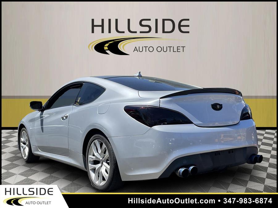 Used Hyundai Genesis Coupe 3.8 2015 | Hillside Auto Outlet. Jamaica, New York Used Hyundai Genesis Coupe 3.8 2015 | Hillside Auto Outlet. Jamaica, New York