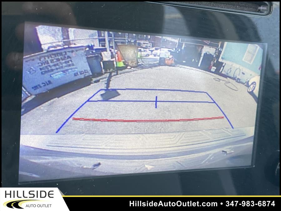 Used Toyota Corolla LE 2017 | Hillside Auto Outlet. Jamaica, New York Used Toyota Corolla LE 2017 | Hillside Auto Outlet. Jamaica, New York