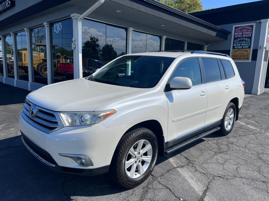 2013 Toyota Highlander FWD 4dr V6 Plus (Natl), available for sale in New Windsor, New York | Prestige Pre-Owned Motors Inc. New Windsor, New York