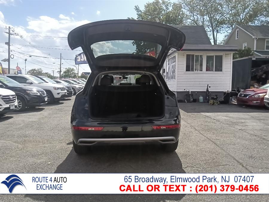 Used Audi Q5 2.0 TFSI Tech Premium 2018 | Route 4 Auto Exchange. Elmwood Park, New Jersey Used Audi Q5 2.0 TFSI Tech Premium 2018 | Route 4 Auto Exchange. Elmwood Park, New Jersey