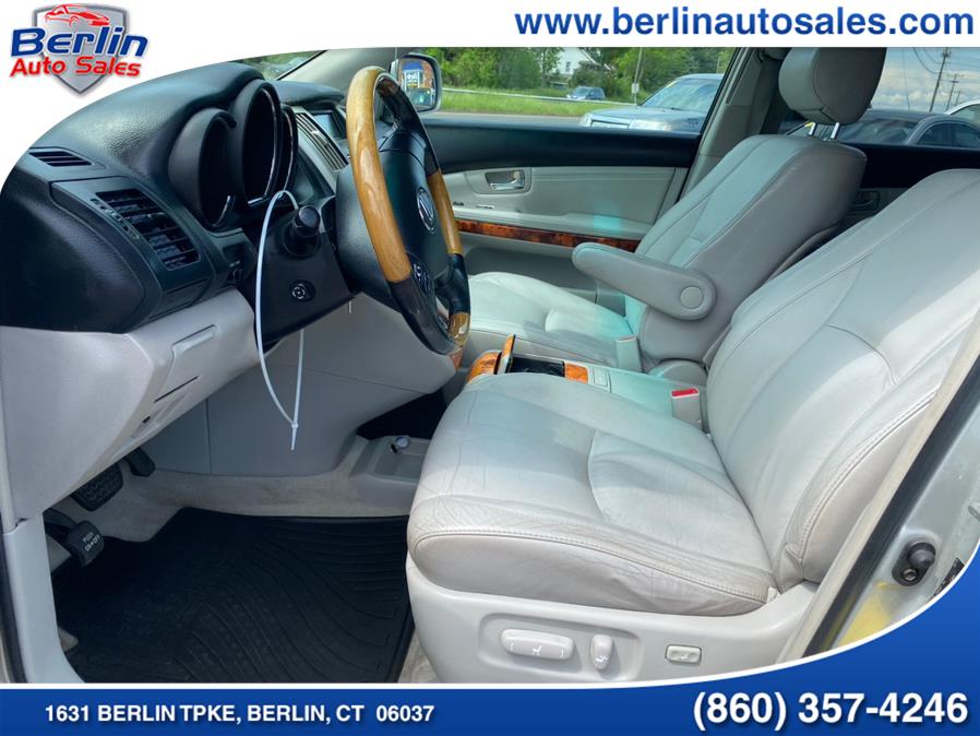2005 Lexus RX 330 4dr SUV AWD, available for sale in Berlin, Connecticut | Berlin Auto Sales LLC. Berlin, Connecticut 2005 Lexus RX 330 4dr SUV AWD, available for sale in Berlin, Connecticut | Berlin Auto Sales LLC. Berlin, Connecticut