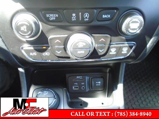 2016 Jeep Cherokee 4WD 4dr Altitude, available for sale in Colby, Kansas | M C Auto Outlet Inc. Colby, Kansas 2016 Jeep Cherokee 4WD 4dr Altitude, available for sale in Colby, Kansas | M C Auto Outlet Inc. Colby, Kansas