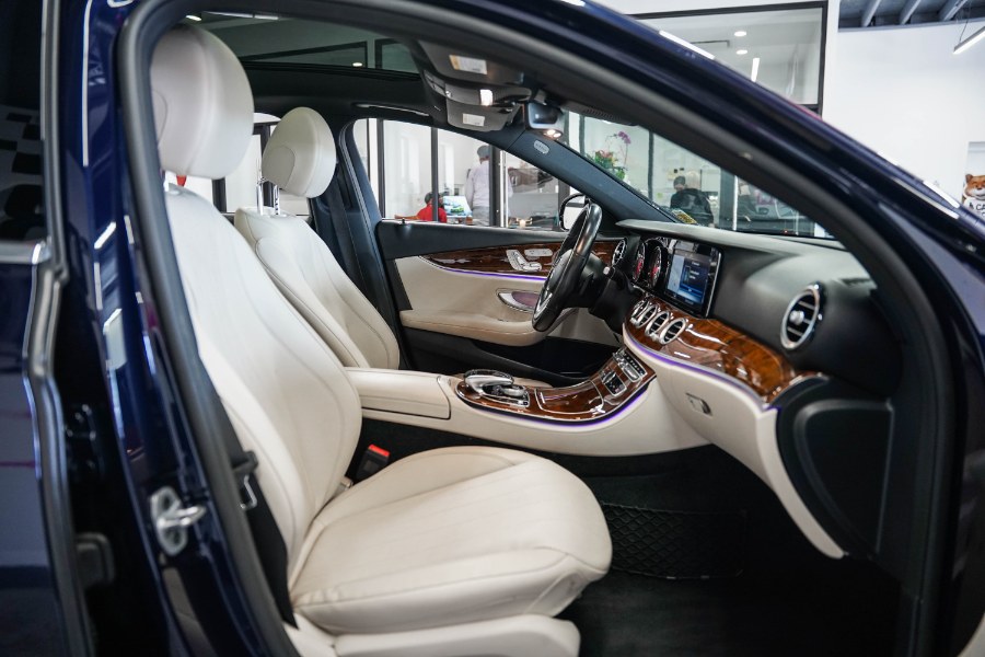 Used Mercedes-Benz E-Class ///AMG Pkg E 300 4MATIC Sedan 2019 | Jamaica 26 Motors. Hollis, New York Used Mercedes-Benz E-Class ///AMG Pkg E 300 4MATIC Sedan 2019 | Jamaica 26 Motors. Hollis, New York