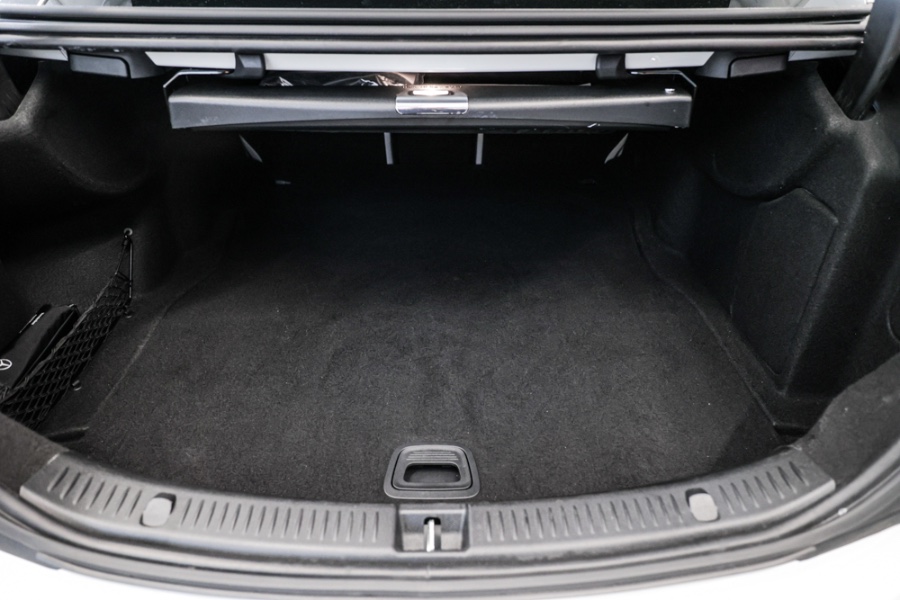 2018 Mercedes-Benz E-Class E 300 4MATIC Sedan, available for sale in ELMONT, New York | 26 Motors Long Island. ELMONT, New York 2018 Mercedes-Benz E-Class E 300 4MATIC Sedan, available for sale in ELMONT, New York | 26 Motors Long Island. ELMONT, New York