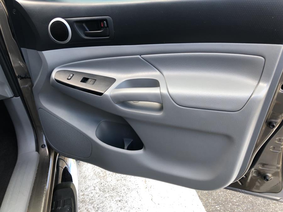 Used Toyota Tacoma 4WD Double Cab V6 Longbed 2014 | National Auto Brokers, Inc.. Waterbury, Connecticut Used Toyota Tacoma 4WD Double Cab V6 Longbed 2014 | National Auto Brokers, Inc.. Waterbury, Connecticut