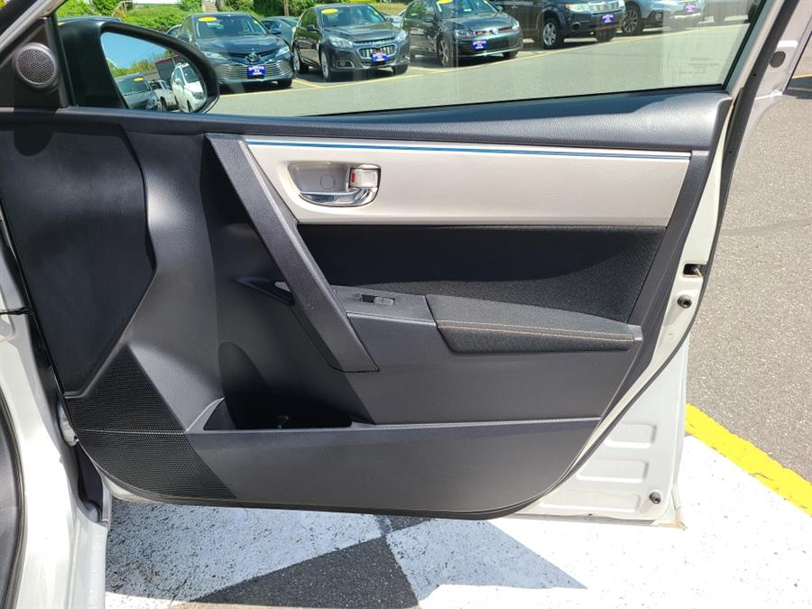 2015 Toyota Corolla 4dr Sedan LE, available for sale in Waterbury, Connecticut | National Auto Brokers, Inc.. Waterbury, Connecticut 2015 Toyota Corolla 4dr Sedan LE, available for sale in Waterbury, Connecticut | National Auto Brokers, Inc.. Waterbury, Connecticut