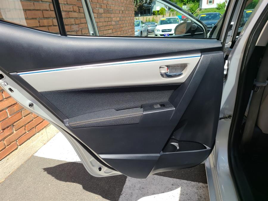 2015 Toyota Corolla 4dr Sedan LE, available for sale in Waterbury, Connecticut | National Auto Brokers, Inc.. Waterbury, Connecticut 2015 Toyota Corolla 4dr Sedan LE, available for sale in Waterbury, Connecticut | National Auto Brokers, Inc.. Waterbury, Connecticut