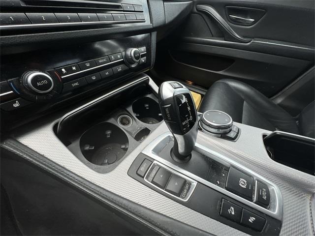 2015 BMW 5 Series 528i xDrive, available for sale in Stratford, Connecticut | Wiz Leasing Inc. Stratford, Connecticut 2015 BMW 5 Series 528i xDrive, available for sale in Stratford, Connecticut | Wiz Leasing Inc. Stratford, Connecticut