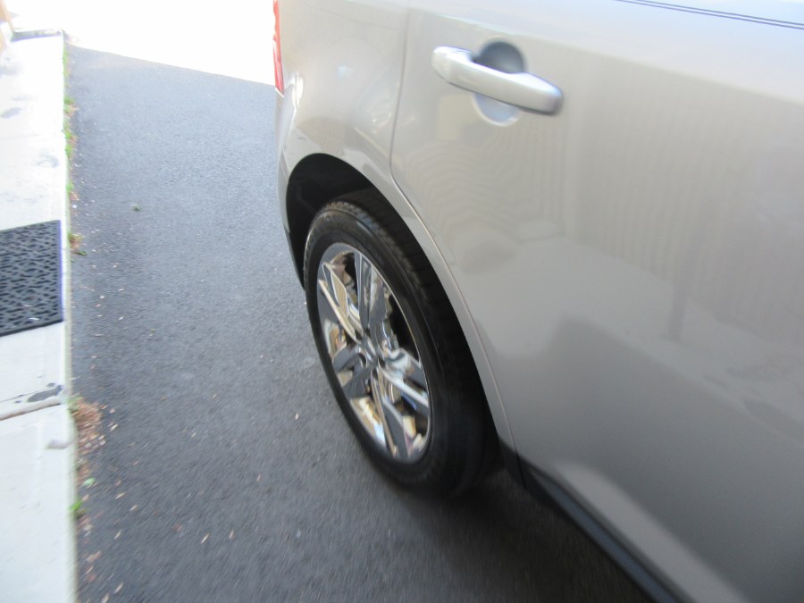 Used Ford Edge 4dr Limited AWD 2013 | Royalty Auto Sales. Little Ferry, New Jersey Used Ford Edge 4dr Limited AWD 2013 | Royalty Auto Sales. Little Ferry, New Jersey