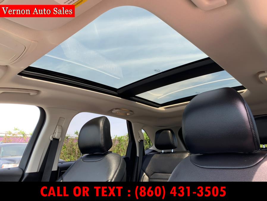 2015 Ford Edge 4dr SEL AWD, available for sale in Manchester, Connecticut | Vernon Auto Sale & Service. Manchester, Connecticut 2015 Ford Edge 4dr SEL AWD, available for sale in Manchester, Connecticut | Vernon Auto Sale & Service. Manchester, Connecticut