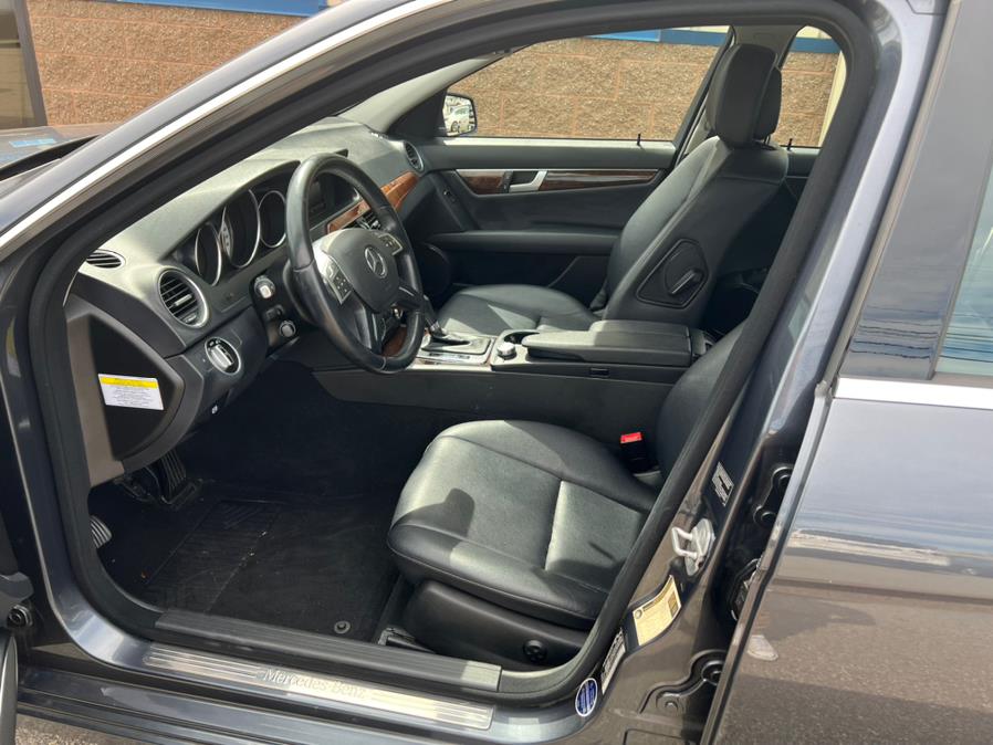 Used Mercedes-Benz C-Class 4dr Sdn C 300 Luxury 4MATIC 2013 | Century Auto And Truck. East Windsor, Connecticut Used Mercedes-Benz C-Class 4dr Sdn C 300 Luxury 4MATIC 2013 | Century Auto And Truck. East Windsor, Connecticut
