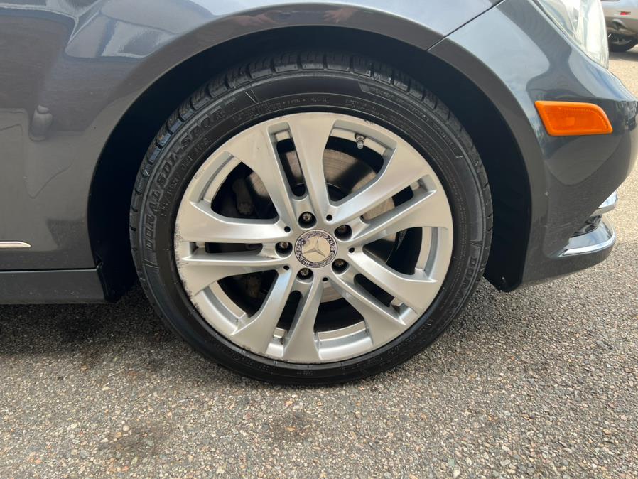 Used Mercedes-Benz C-Class 4dr Sdn C 300 Luxury 4MATIC 2013 | Century Auto And Truck. East Windsor, Connecticut Used Mercedes-Benz C-Class 4dr Sdn C 300 Luxury 4MATIC 2013 | Century Auto And Truck. East Windsor, Connecticut